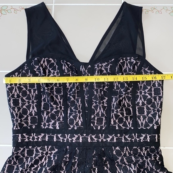 Adrianna Papell Sweetheart Sheer Fit and Flare Dress Size 10 - Picture 10 of 13